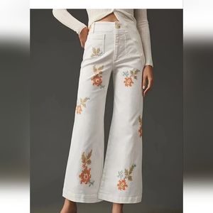 Anthropologie White Floral Embroidered Colette Cropped Pants